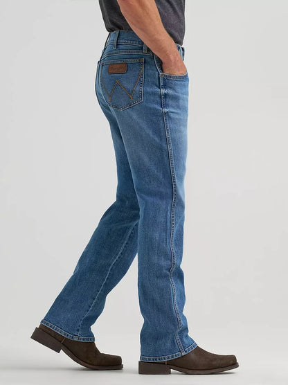 Wrangler Retro Men's Relaxed Bootcut Jean in Evan